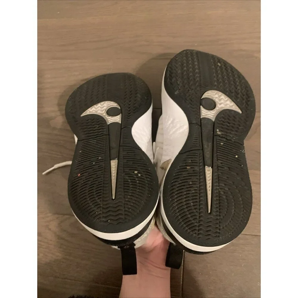 Nike kids Sabrina 2 Gold Quest GS Black Gold White FQ7377-001 Sneaker 4Y 4 Y